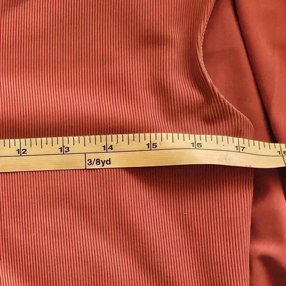 Athleta Ryder Dress in Currant Red Women's Size Large Has Pockets!!! - Picture 6 of 7
